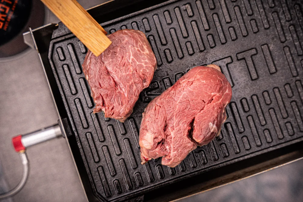 _DSC1008 SKOTTI Kast | Plancha de hierro fundido reversible