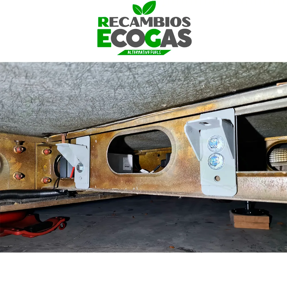 Kit-de-montaje-deposito-de-gas-autocaravana-deposito-de-combustible-para-chasis-AL-KO-AMC-03-png.webp Kit de montaje depósito de gas autocaravana, depósito de combustible para chasis AL-KO AMC